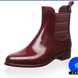 Women’s gioseppo short rain boots. Size 39 or 8.5.  Beautiful maroon color.